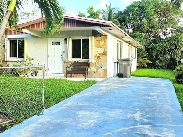 5704 SW 37th St, West Park FL 33023 — #A11875036