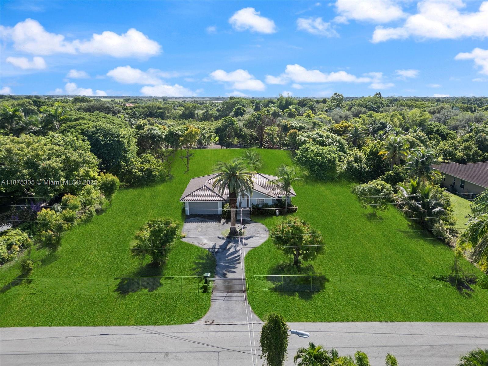 83dcefb7-8216 16035 SW 173rd Ave, Miami FL 33187 — #A11875305