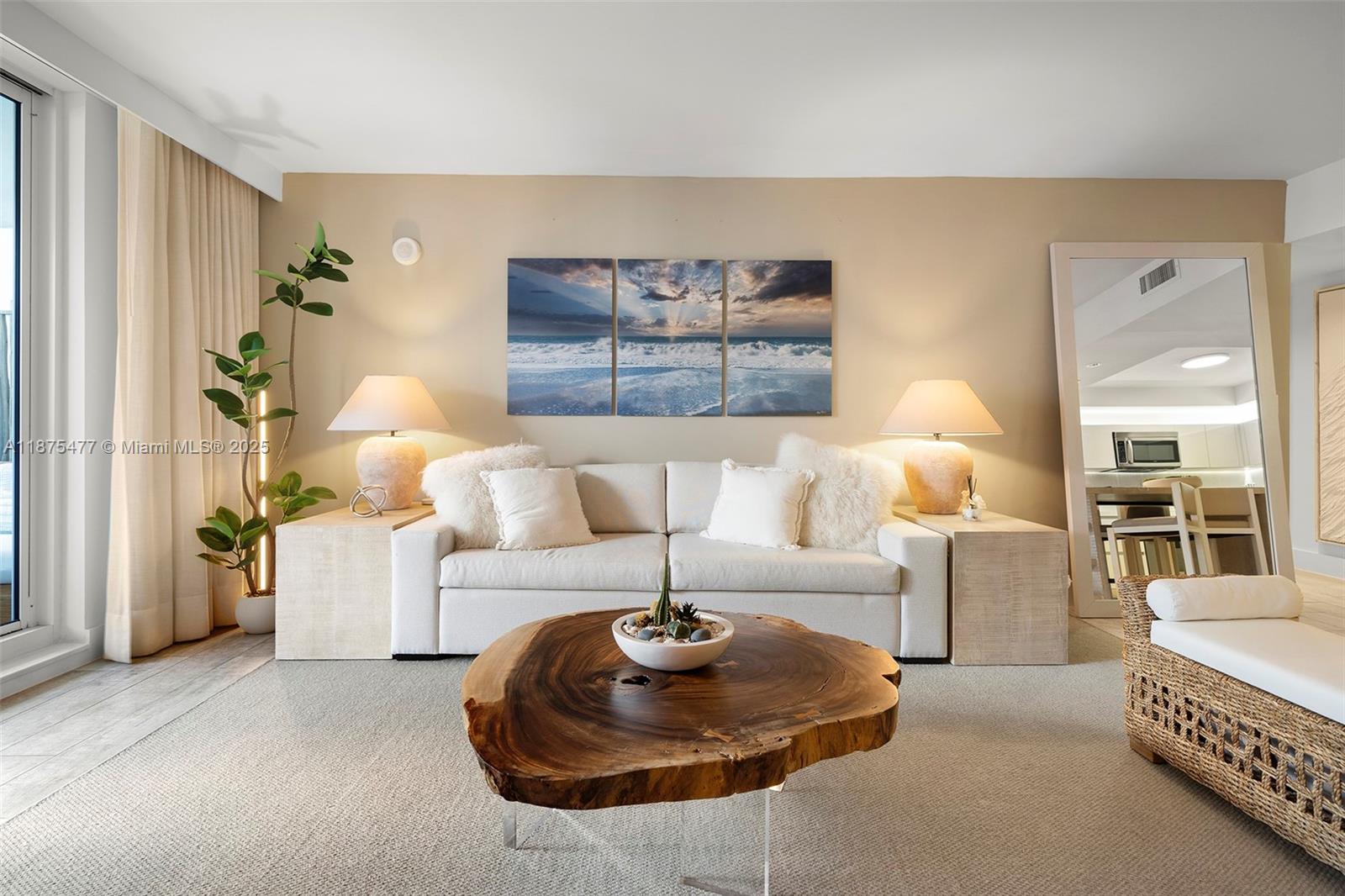 83dcefb7-8224 Listing #A11875477