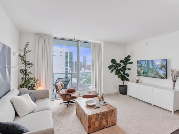 1900 N Bayshore Dr # 3207, Miami FL 33132 — #A11875598