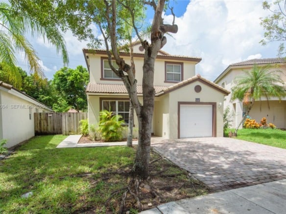 1316 SE 18th Ter, Homestead FL 33035 — #A11875604
