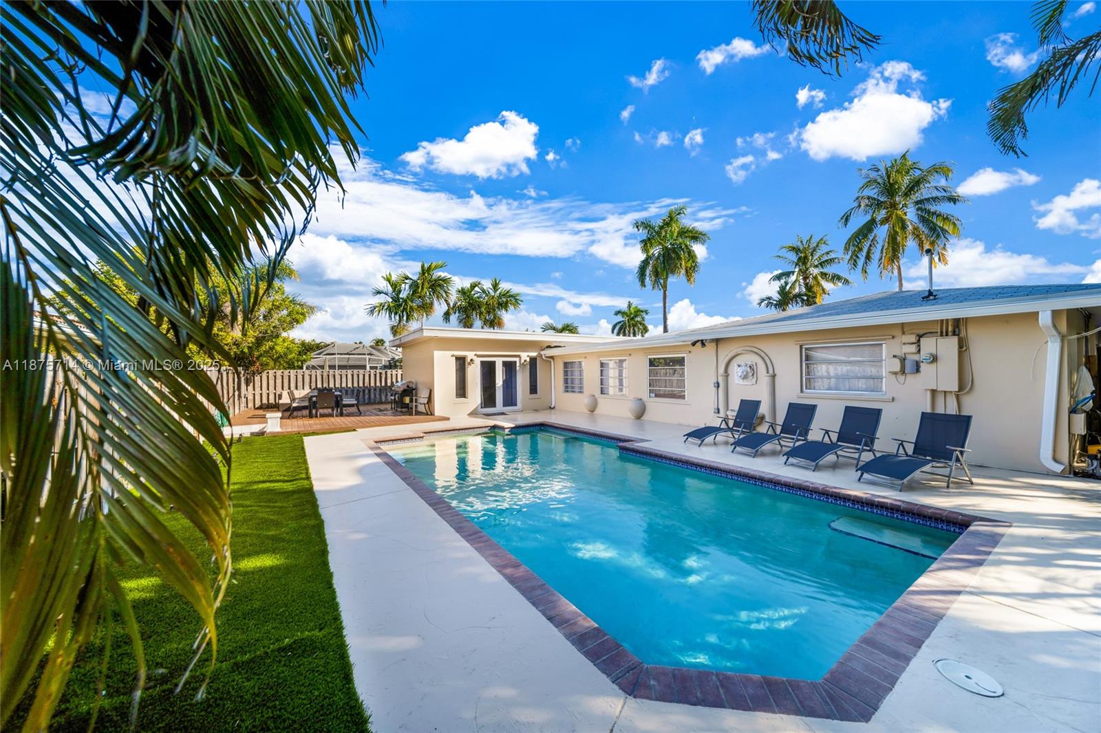 83dcefb7-8237 241 Oceanic Ave, Lauderdale By The Sea FL 33308 — #A11875714