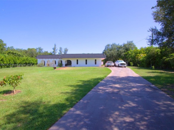 15200 SW 268th St, Homestead FL 33032 — #A11853716