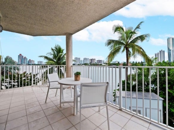 18260 N Bay Rd # 320, Sunny Isles Beach FL 33160 — #A11876718