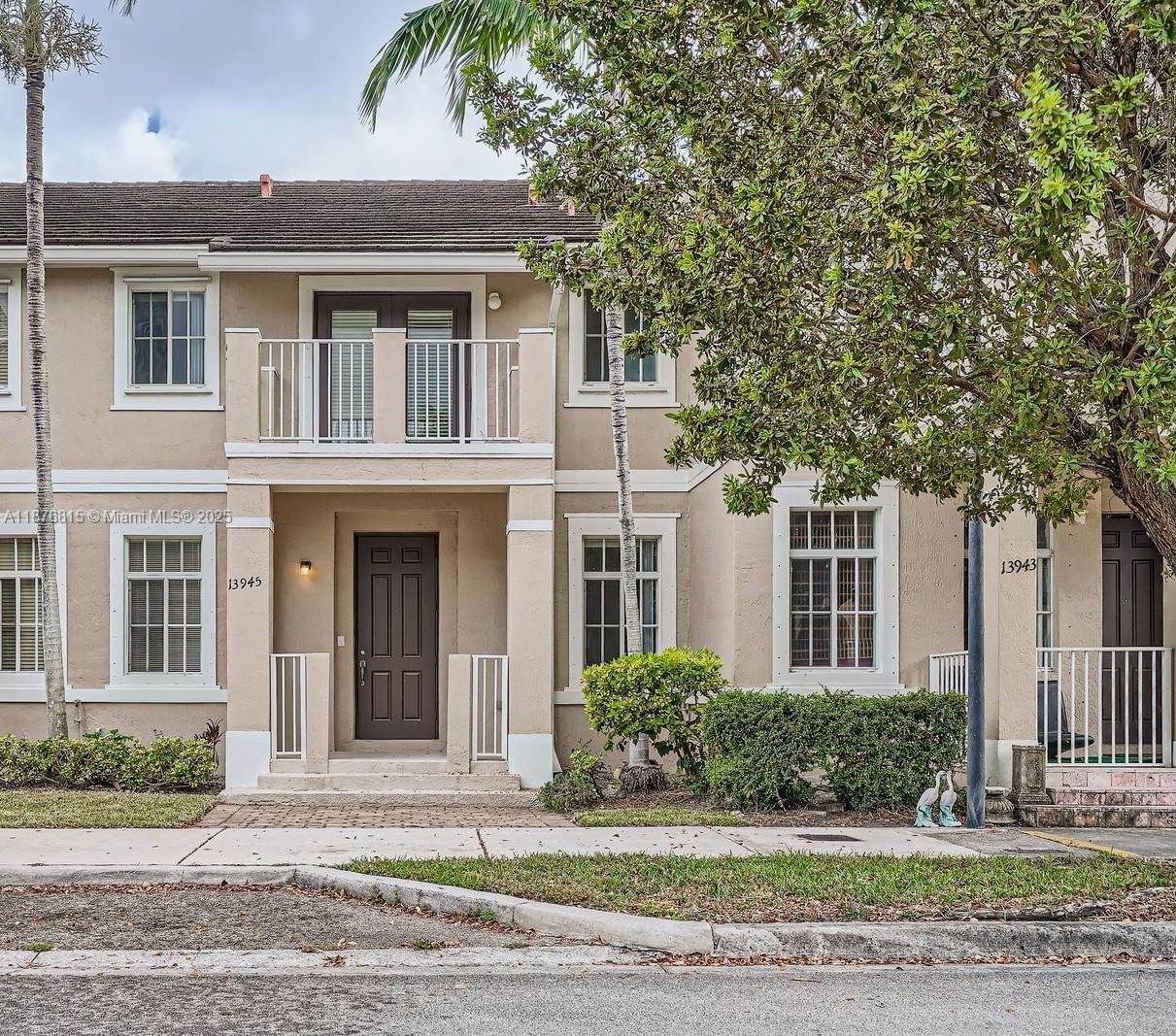 83dcefb7-8290 13945 SW 279 Ln # 13945, Homestead FL 33032 — #A11876815