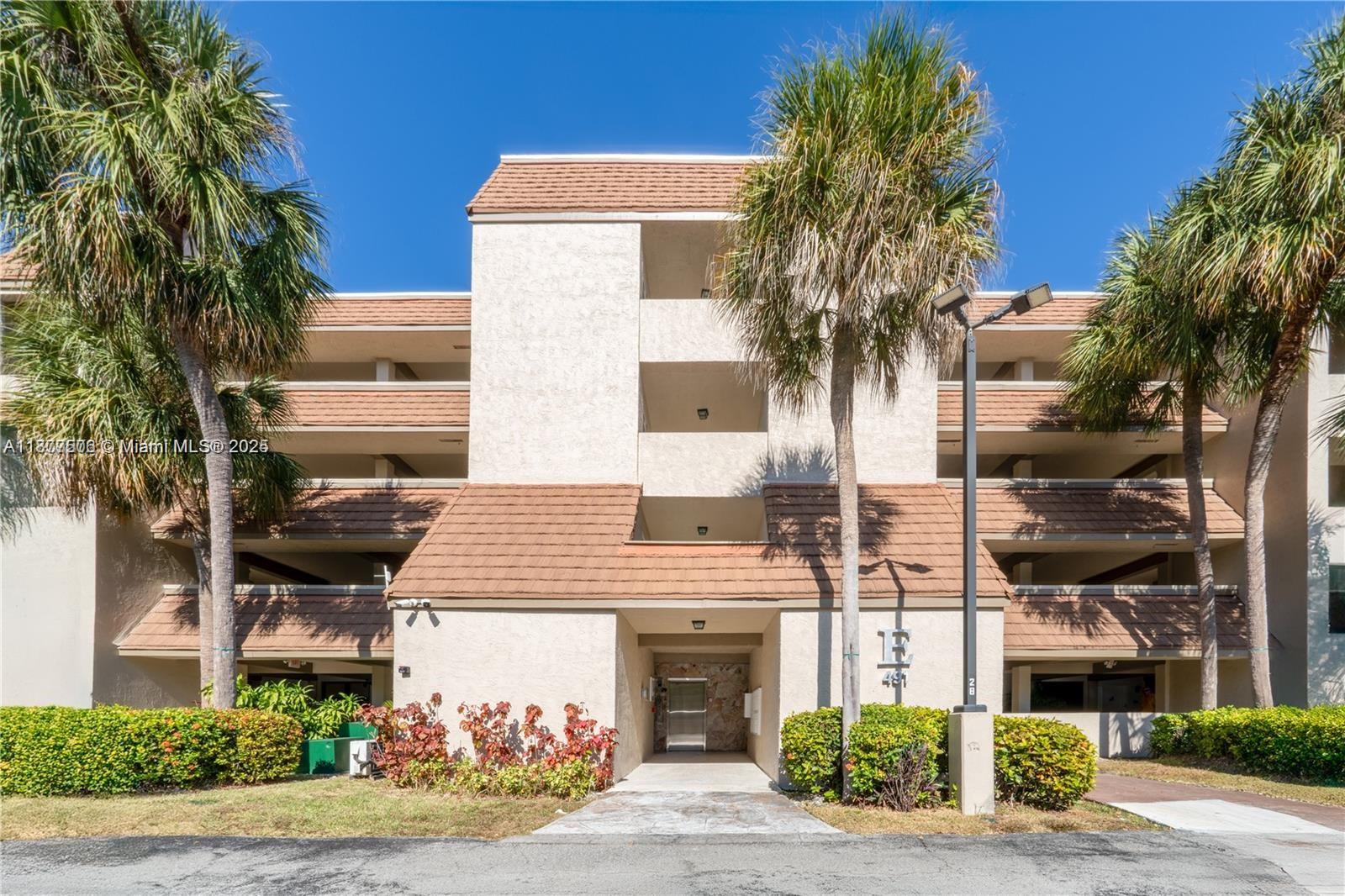 83dcefb7-8321 491 Ives Dairy Rd # 5, Miami FL 33179 — #A11877506