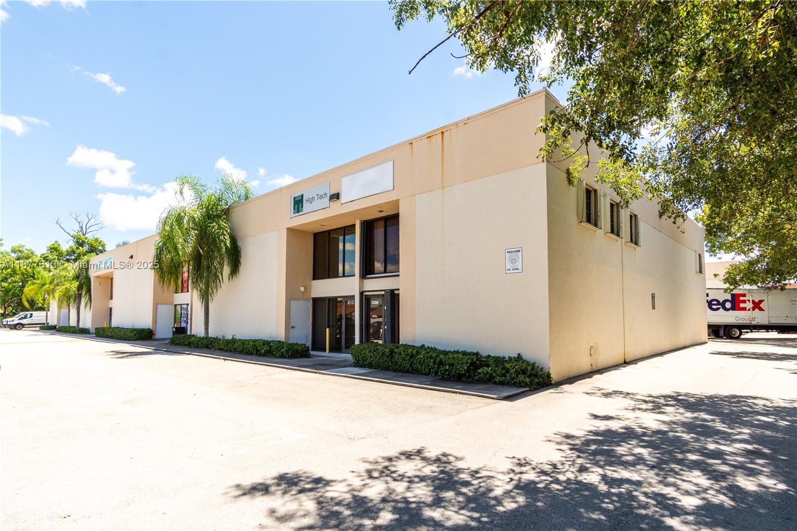 83dcefb7-8329 Listing #A11877613