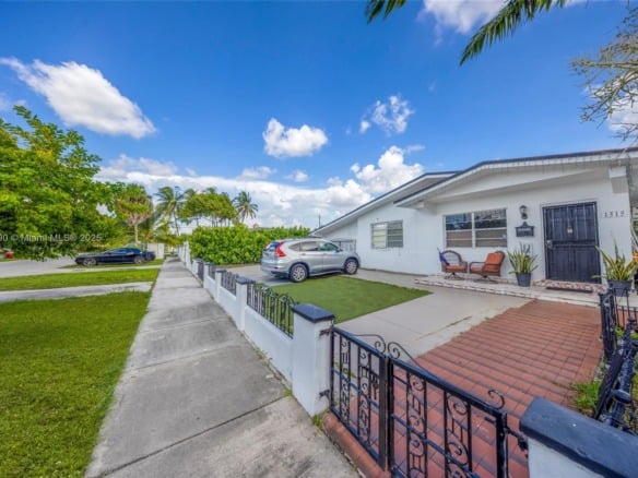 1515 NW 33rd Ave, Miami FL 33125 — #A11900890