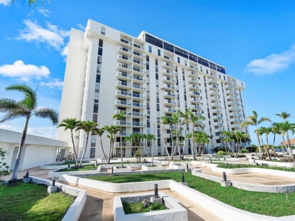 13499 Biscayne Blvd # 602, North Miami FL 33181 — #A11877796