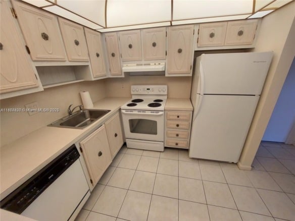 257 S Cypress Rd # 438, Pompano Beach FL 33060 — #A11877830