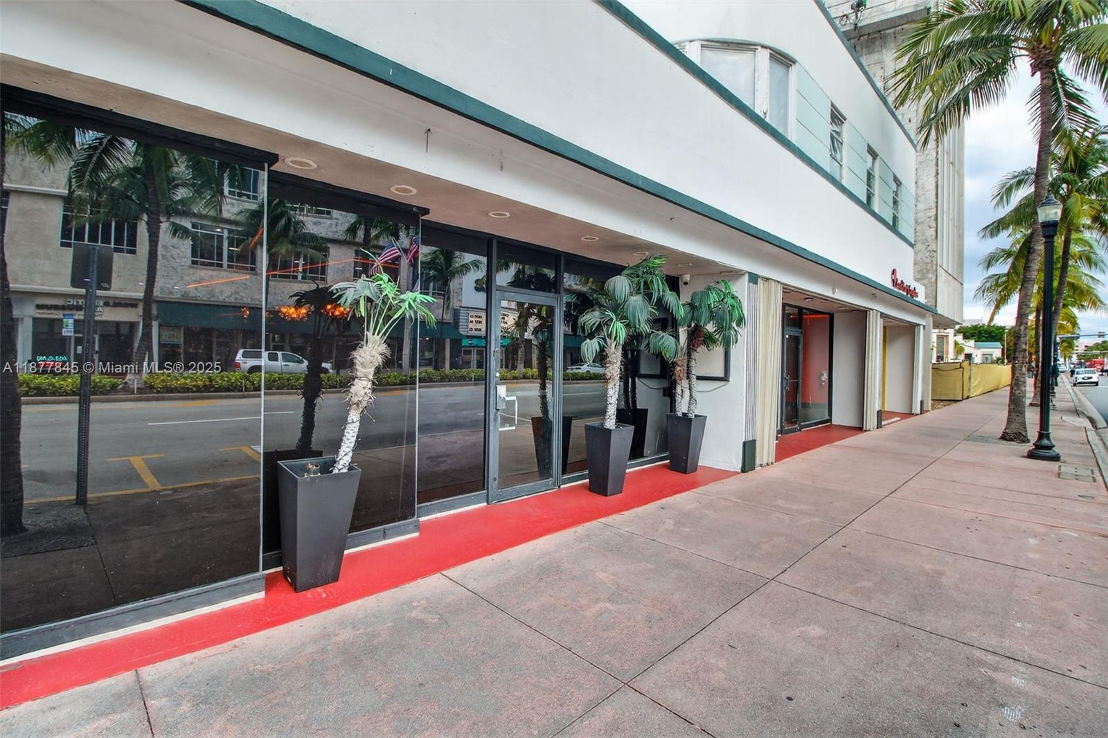 1216 Washington AVE, Miami Beach FL 33139 — #A11877845