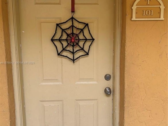 17901 NW 68th Ave # T101, Hialeah FL 33015 — #A11878012