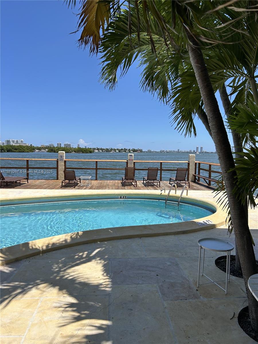 83dcefb7-8367 7845 NE Bayshore Ct # 20, Miami FL 33138 — #A11878207