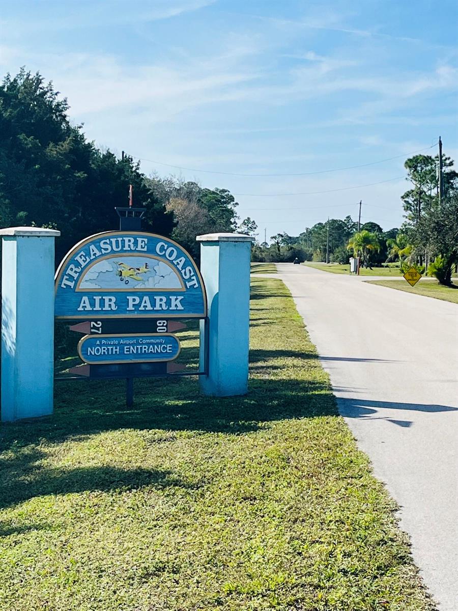 83dcefb7-8571 15377 Navion Drive, Port St. Lucie FL 34987 — #R10948664