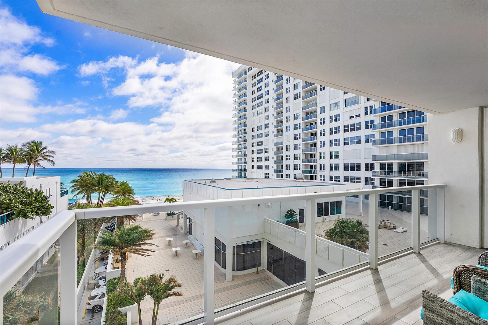 83dcefb7-8590 2751 S Ocean Drive # 504n, Hollywood FL 33019 — #R10957772
