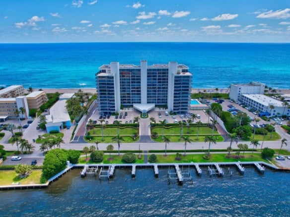 2727 S Ocean Boulevard # 403, Highland Beach FL 33487 — #R10982405
