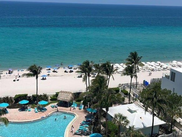 3901 S Ocean Drive # 10J, Hollywood FL 33019 — #F10446427