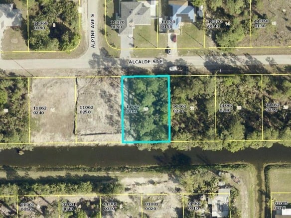 934 Alcalde Street E, Lehigh Acres FL 33974 — #R11008578