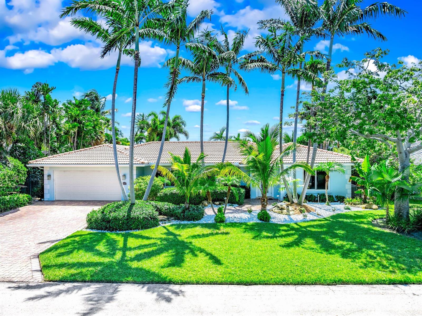 default 4010 NE 25th Avenue, Lighthouse Point FL 33064 — #R11011575
