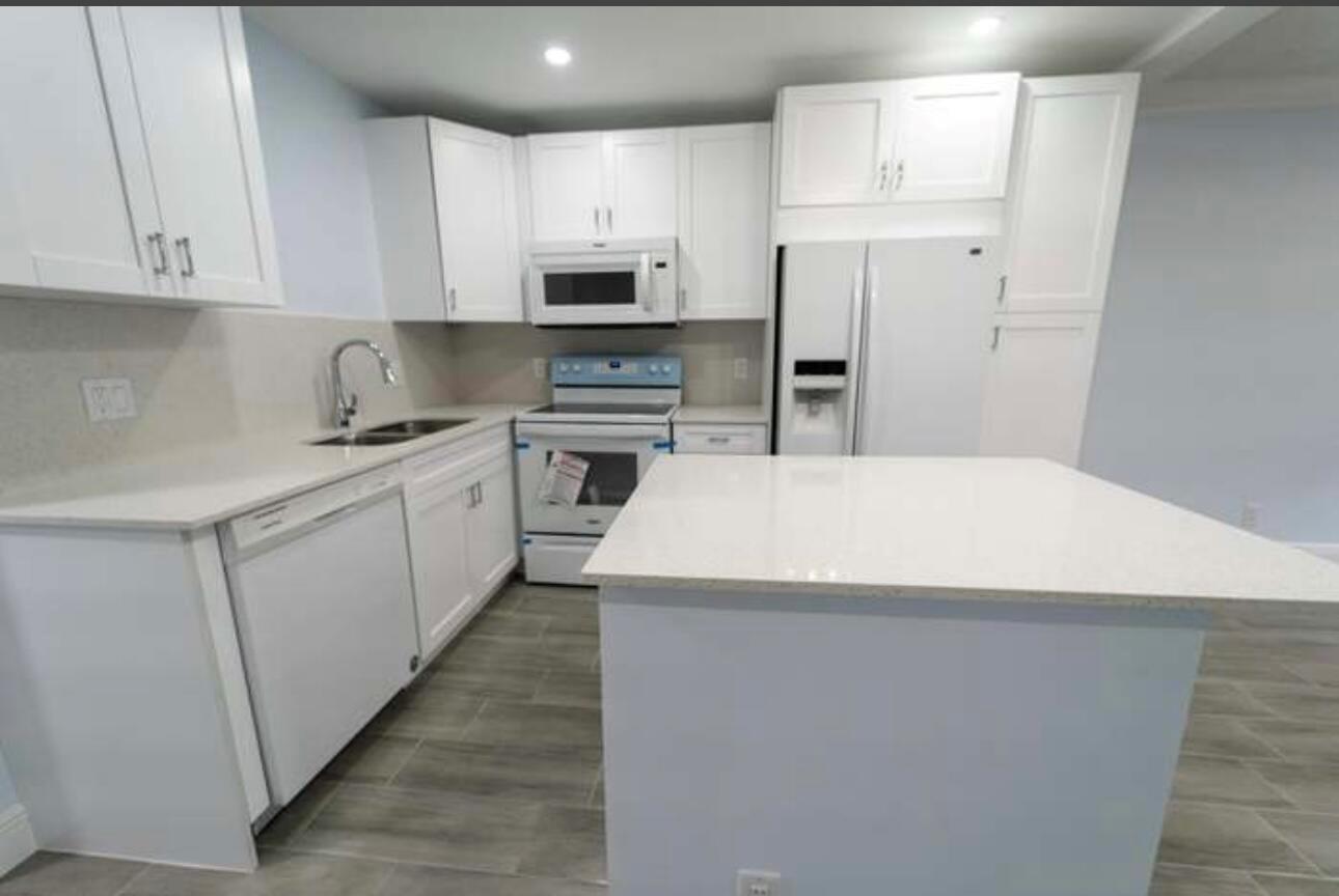309 Windsor N, West Palm Beach FL 33417 — #R11015632