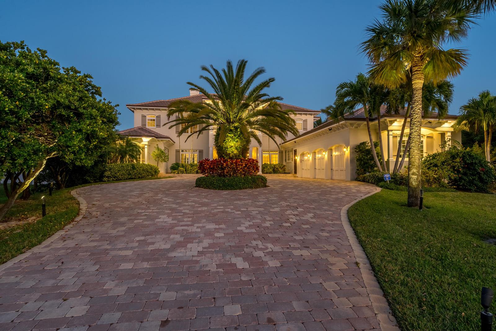 83dcefb7-8826 2265/2255 Seaside Street, Vero Beach FL 32963 — #R11017745