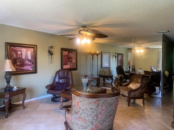 29 Lake Vista Trail # 201, Port St. Lucie FL 34952 — #R11024923
