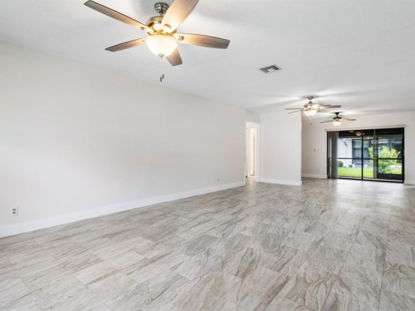 4360 Eucalyptus Tree Court # A, Boynton Beach FL 33436 — #R11027792