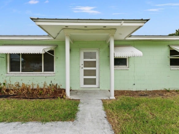 1154 Bayshore Drive, Fort Pierce FL 34949 — #R11033615