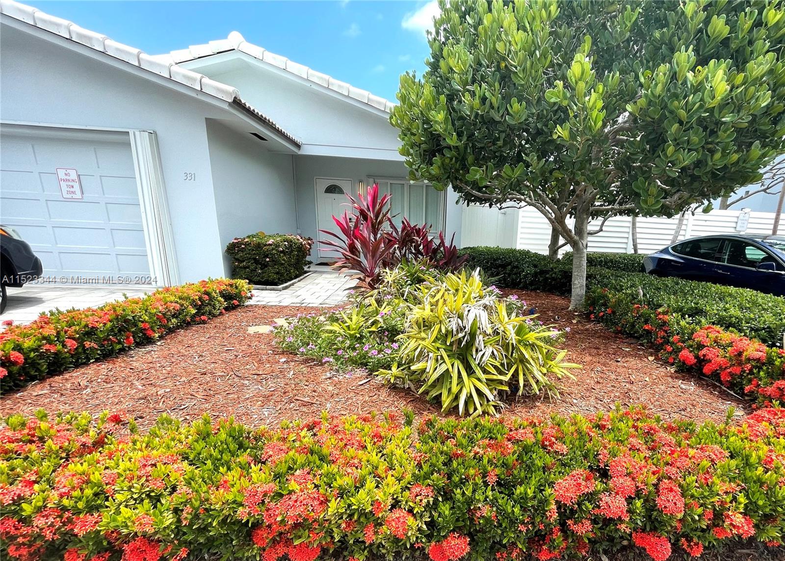 331 Desoto St, Hollywood FL 33019 — #A11523344