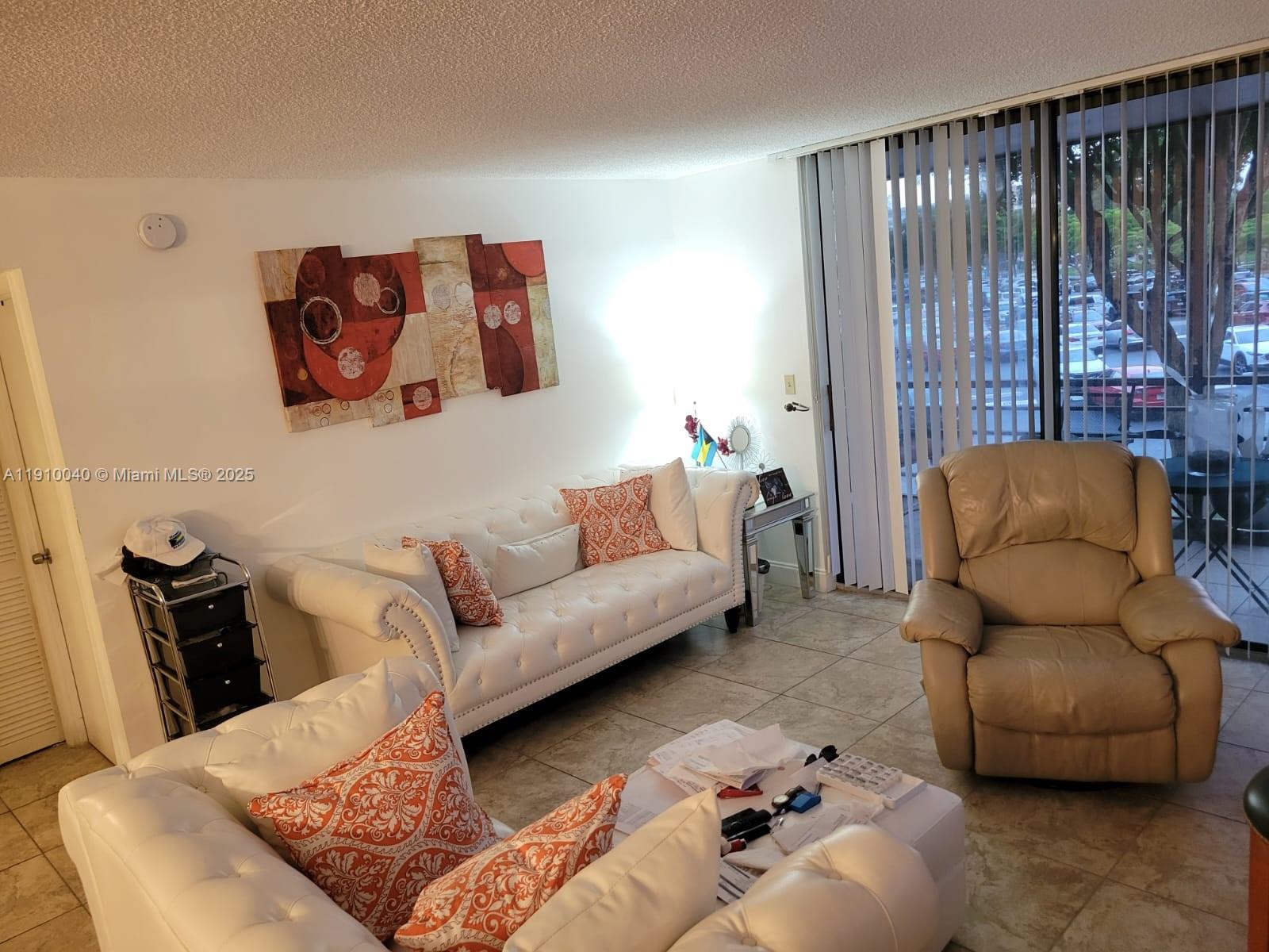 83dcefb7-984 1400 Saint Charles Pl # 215, Pembroke Pines FL 33026 — #A11910040