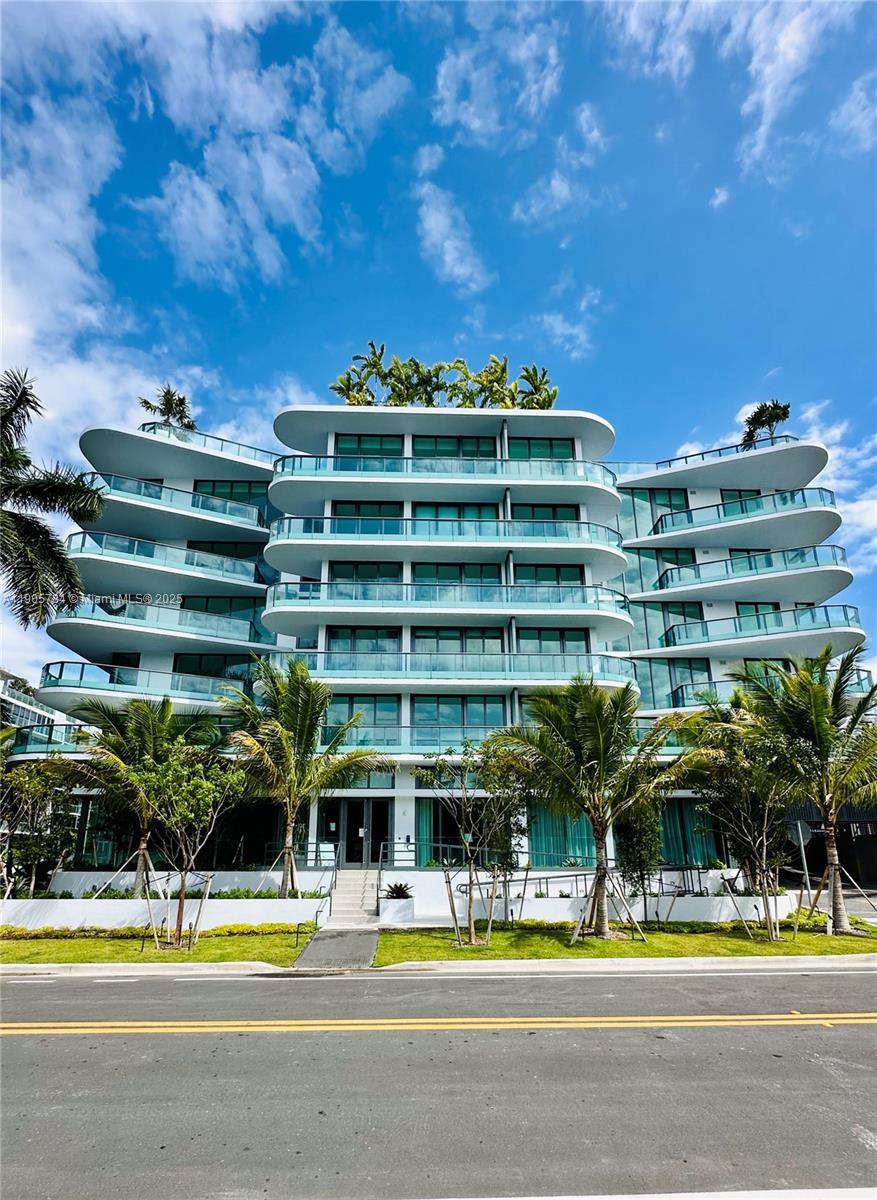 83dcefb7-999 9901 Bay Harbor # 505, Bay Harbor Islands FL 33154 — #A11905784