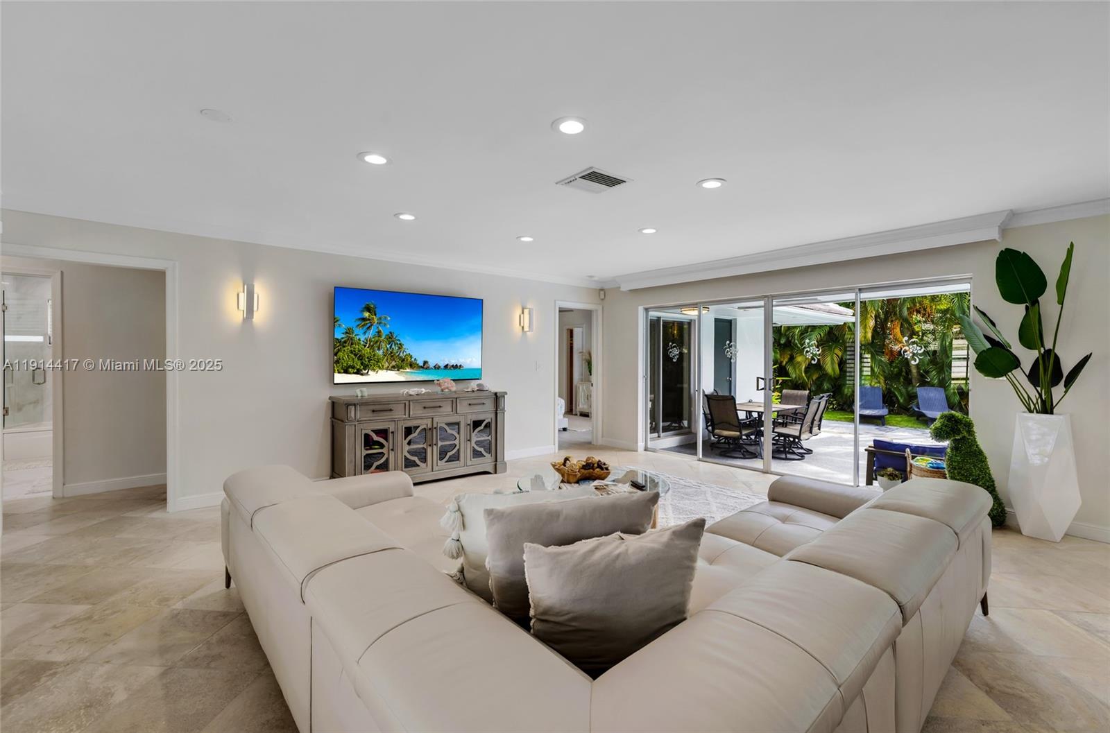 2132 NE 63rd Ct, Fort Lauderdale FL 33308 — #A11914417