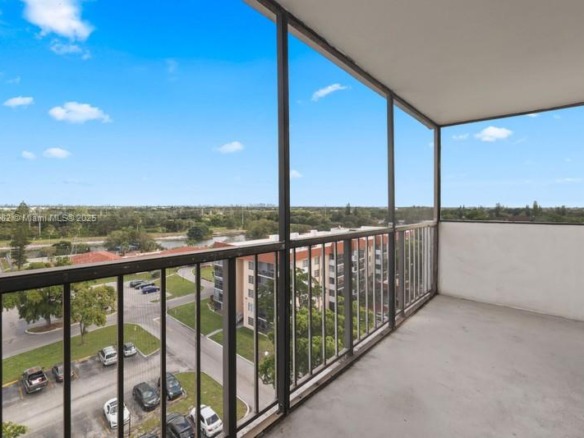 4174 Inverrary Dr # 902, Lauderhill FL 33319 — #A11914982