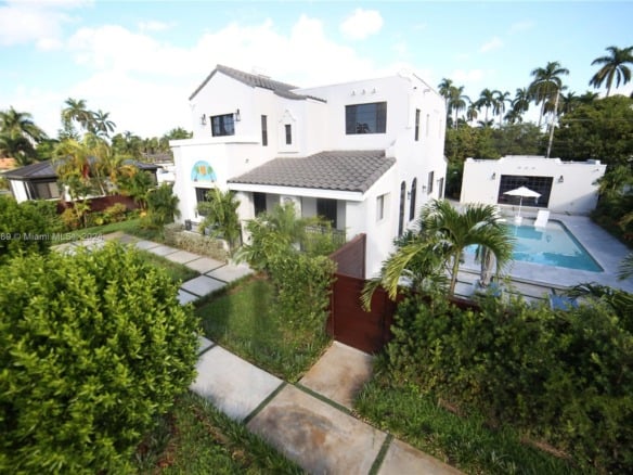 1345 Hollywood Blvd, Hollywood FL 33019 — #A11700689