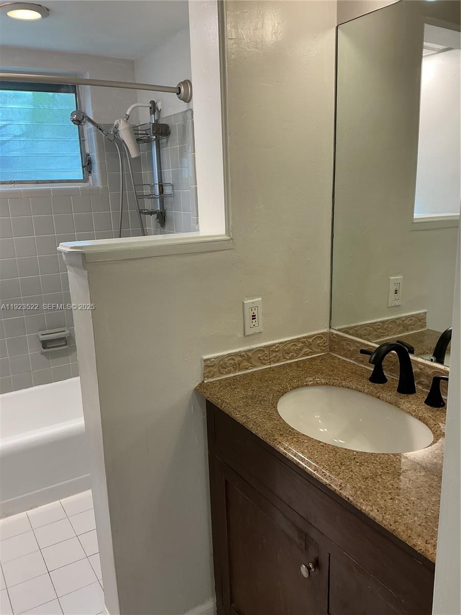 84b12bae-1148 2716 NE 30th Pl # 103C, Fort Lauderdale FL 33306 — #A11923522