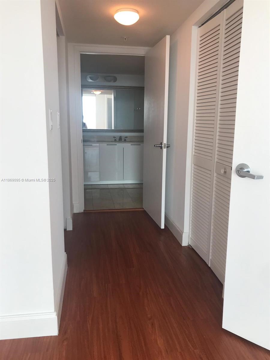 84b12bae-1189 1800 N Bayshore Dr # 3910, Miami FL 33132 — #A11869095