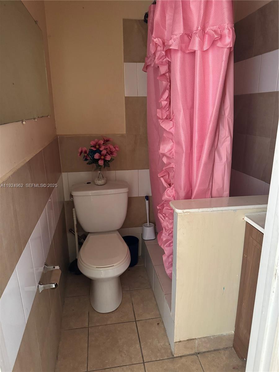 3491 NW 33rd Ct # 0, Lauderdale Lakes FL 33309 — #A11924962