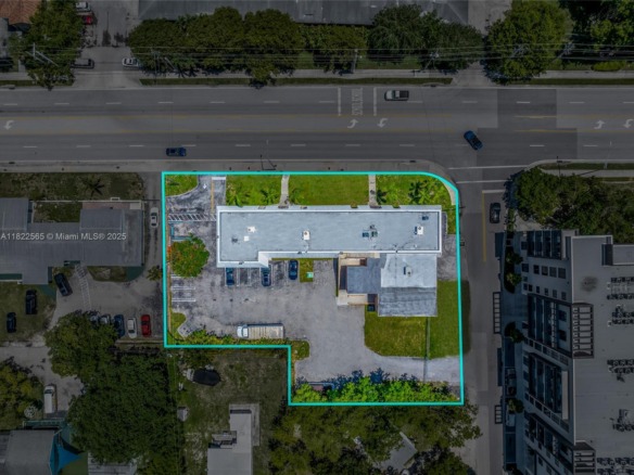 9765 SW 184th St, Palmetto Bay FL 33157 — #A11822565