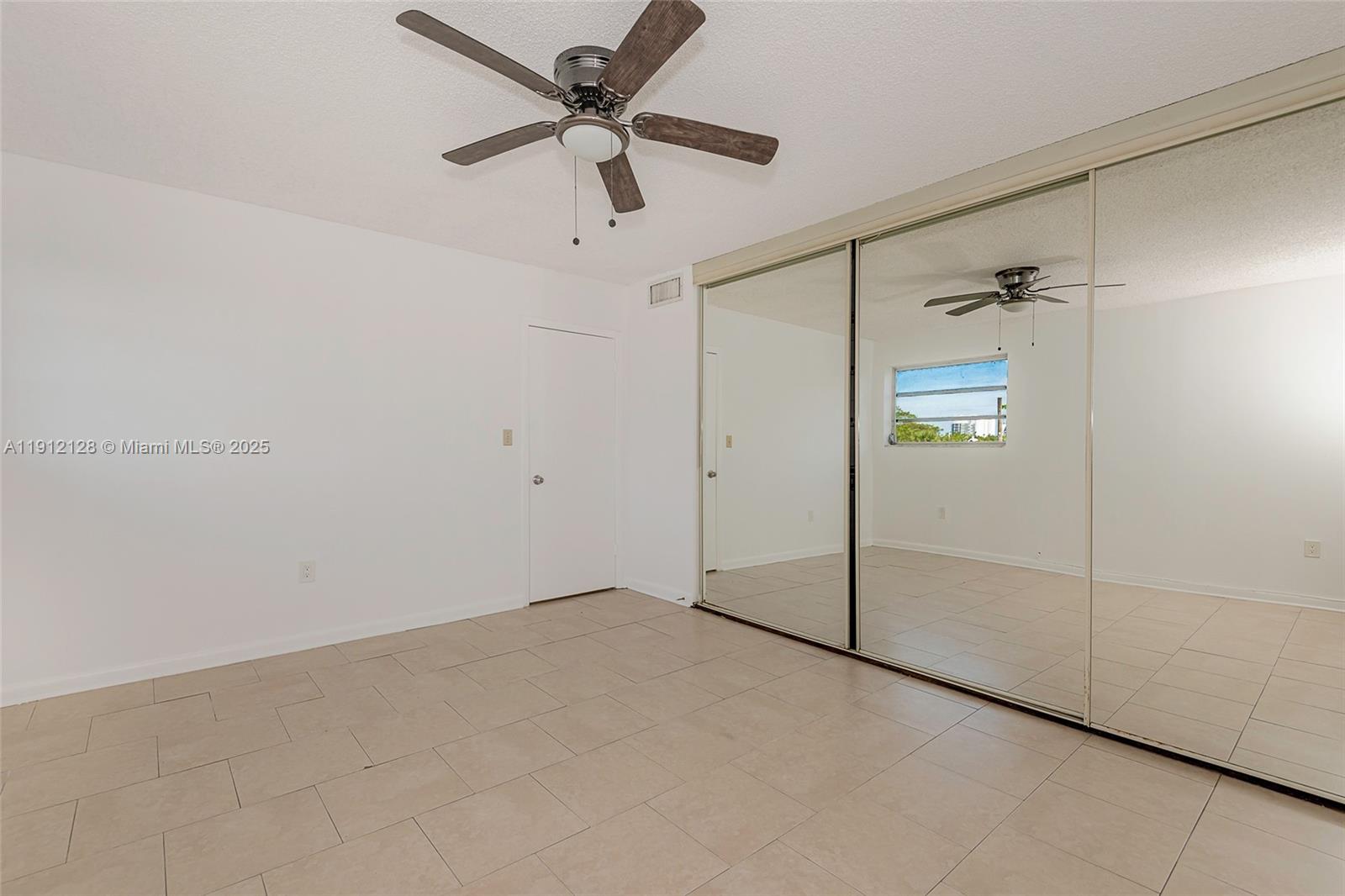 84b12bae-1256 1975 NE 135th St # 3B, North Miami FL 33181 — #A11912128