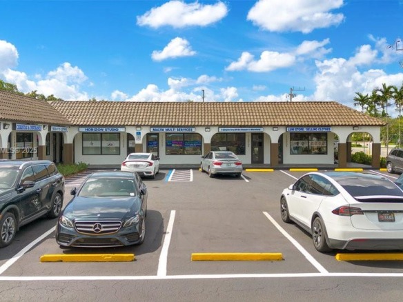 1100-04 Sunset Strip # 04, Sunrise FL 33313 — #A11806972