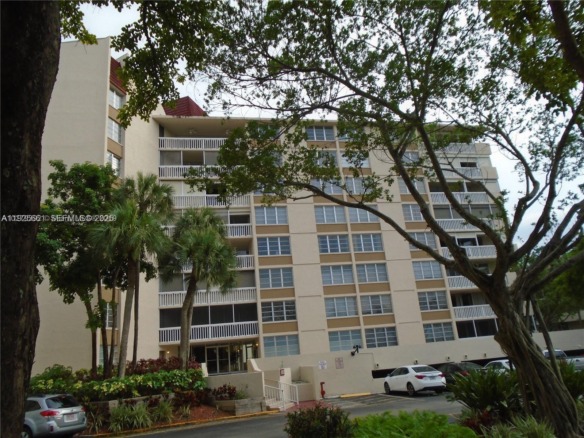 6921 Environ Blvd # 4P, Lauderhill FL 33319 — #A11925661