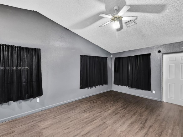 634 NW 15th Ave, Fort Lauderdale FL 33311 — #A11928383