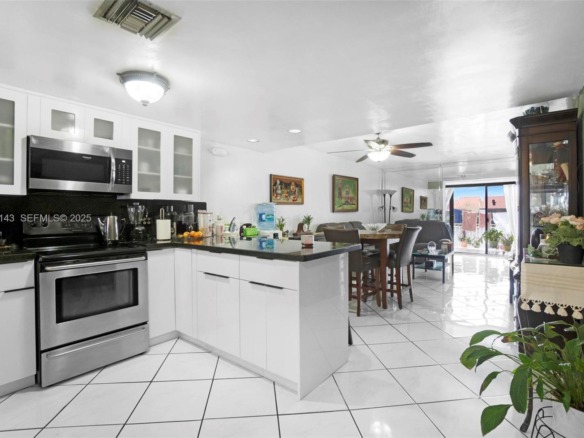 5530 W 26th Ct # 102, Hialeah FL 33016 — #A11924143