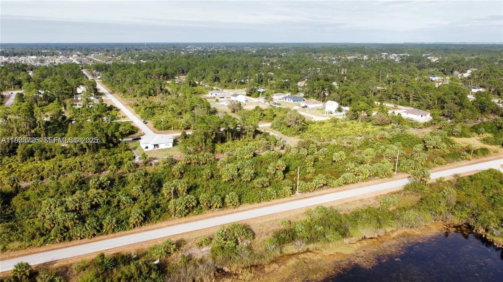 DCIM100MEDIADJI_0729.JPG 728 Cahn St E, Lehigh Acres FL 33974 — #A11933725