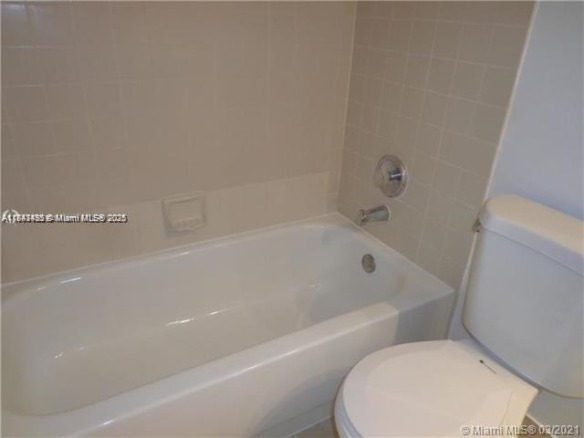 5200 NW 31st Ave # 214, Fort Lauderdale FL 33309 — #A11843483