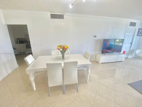 9801 Collins Ave # 8M, Bal Harbour FL 33154 — #A11765596