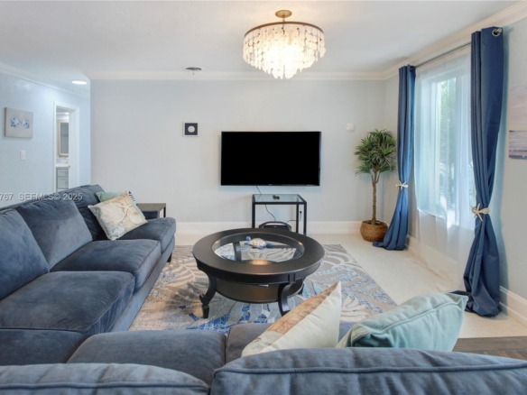 517 NE 2nd Pl, Dania Beach FL 33004 — #A11932767