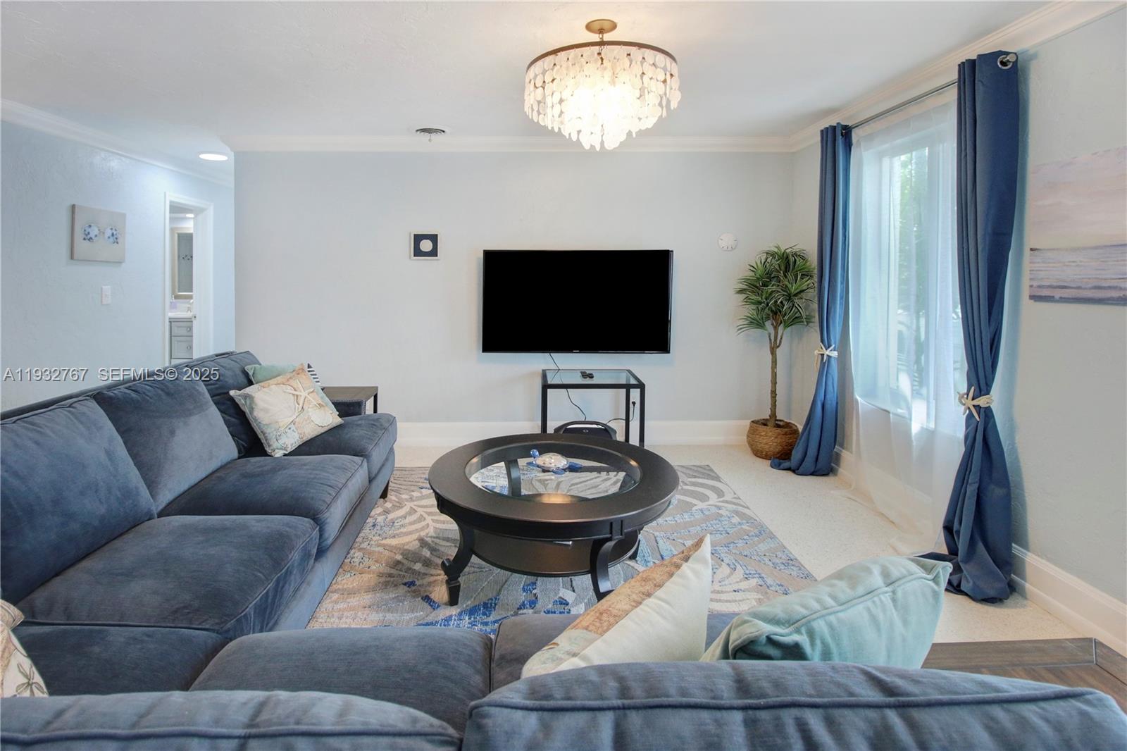 84b12bae-1574 517 NE 2nd Pl, Dania Beach FL 33004 — #A11932767
