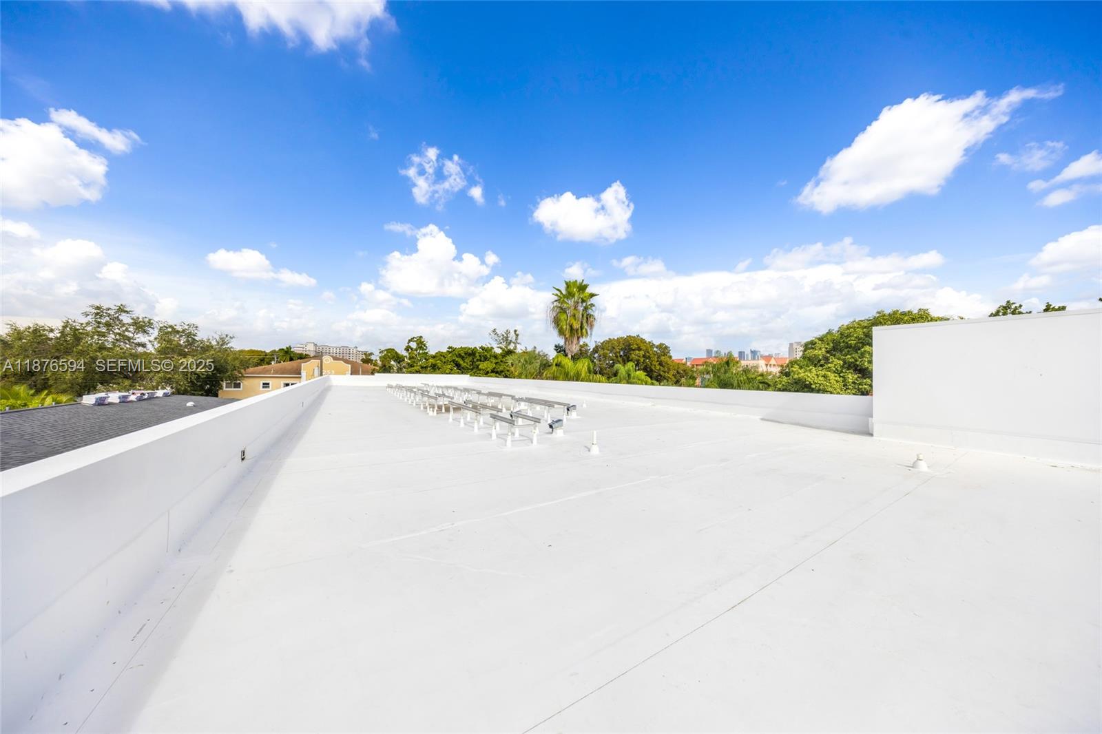 84b12bae-1618 1254 SW 2nd St, Miami FL 33135 — #A11876594