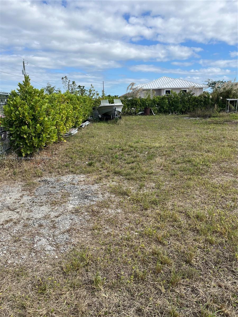 84b12bae-1655 189XX SW 354, Florida City FL 33034 — #A11758081